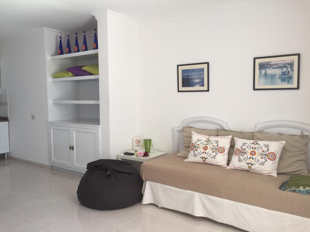 Apartamentos Flamboyant Adults Only Puerto del Carmen  Quarto foto