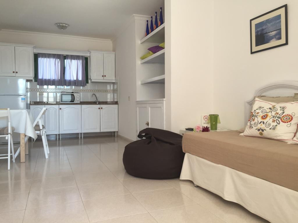 Apartamentos Flamboyant Adults Only Puerto del Carmen  Quarto foto