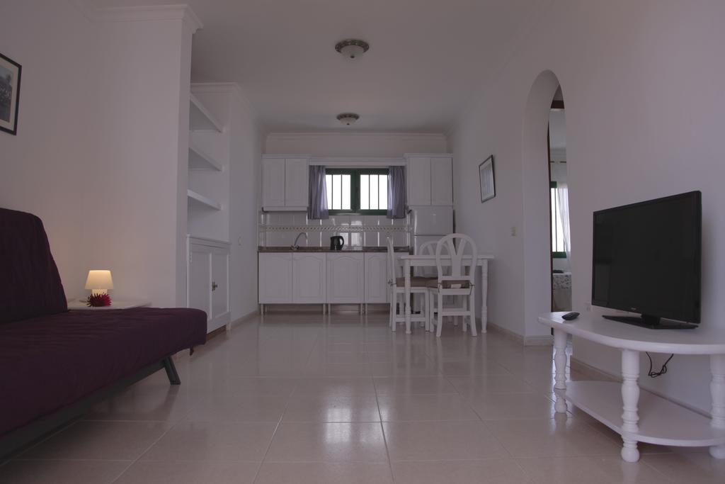 Apartamentos Flamboyant Adults Only Puerto del Carmen  Quarto foto