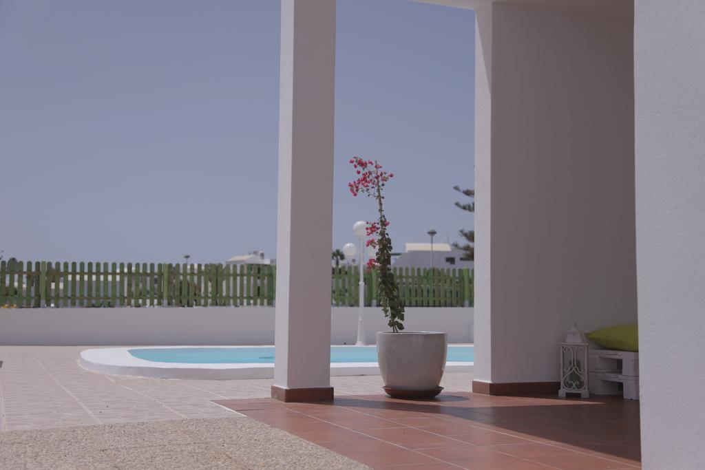 Apartamentos Flamboyant Adults Only Puerto del Carmen  Quarto foto
